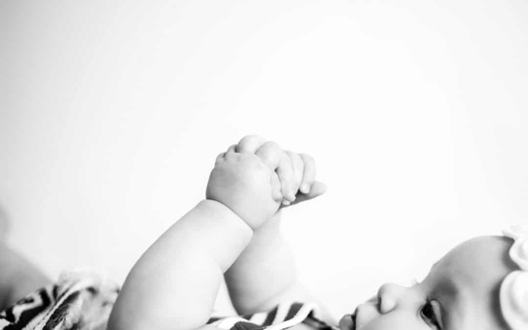 How to Choose the Perfect Newborn Photographer for Your Family